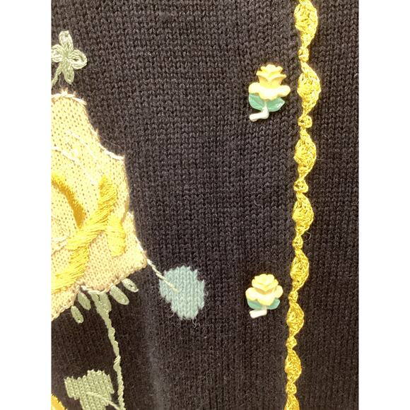 Storybook Knits Cardigan Women’s Size 2X Yellow Roses Pattern Rose Buttons Black - Picture 6 of 6